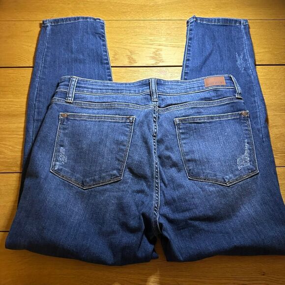 Judy Blue Relaxed fit jeans 11/30 - Picture 6 of 9